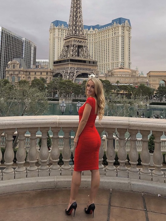 PrettyLittleThing Dresses & Skirts - Classic Red Bodycon Dress for Women